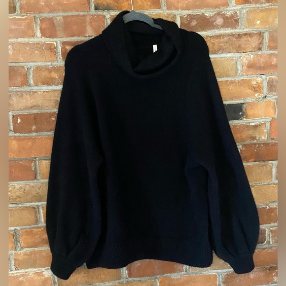 ARITZIA THE GROUP BABATON adichie sweater black turtleneck wool alpaca - Picture 5 of 11